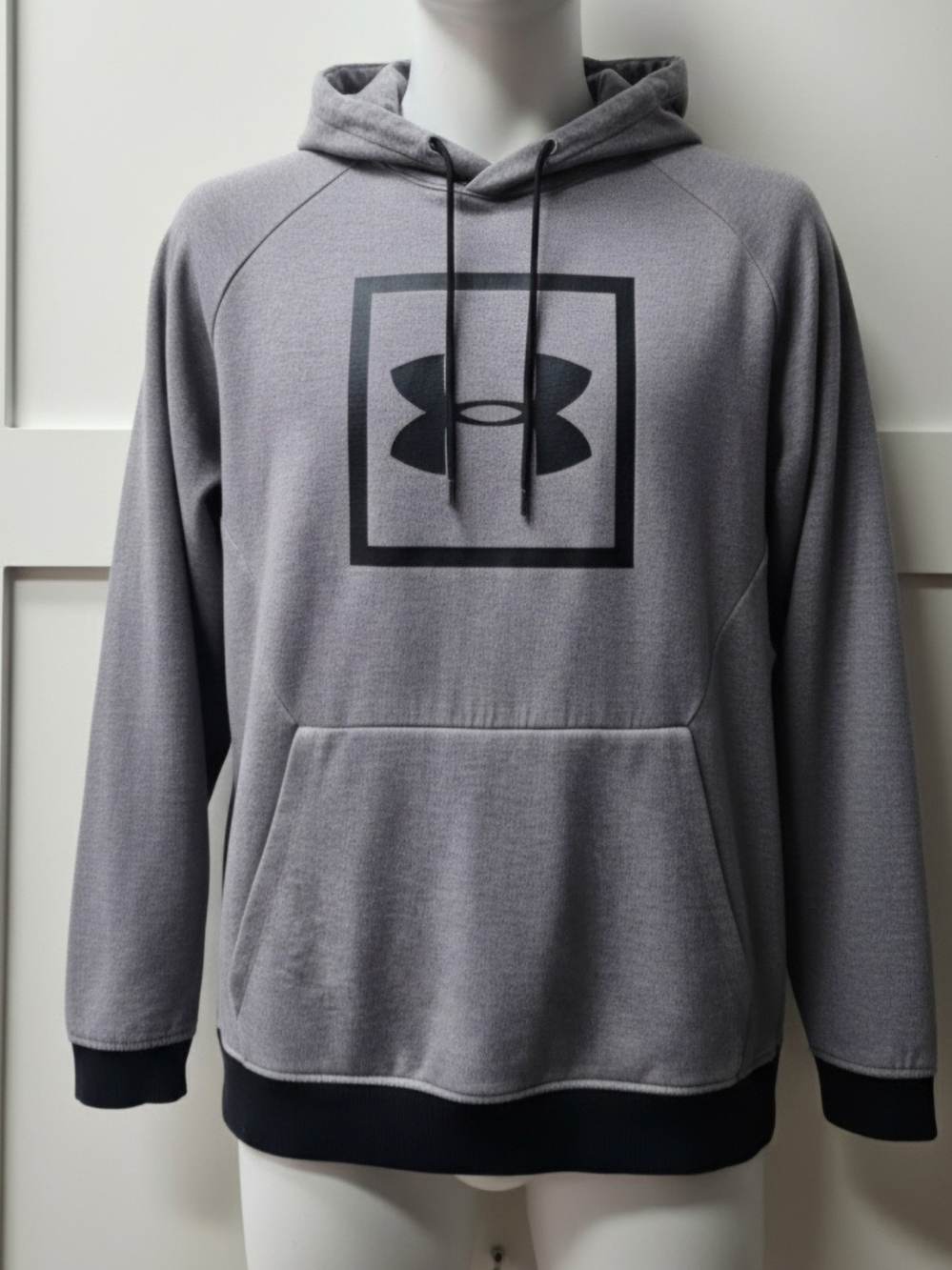 Under Armour Men’s Gray Logo Hoodie Sweatshirt